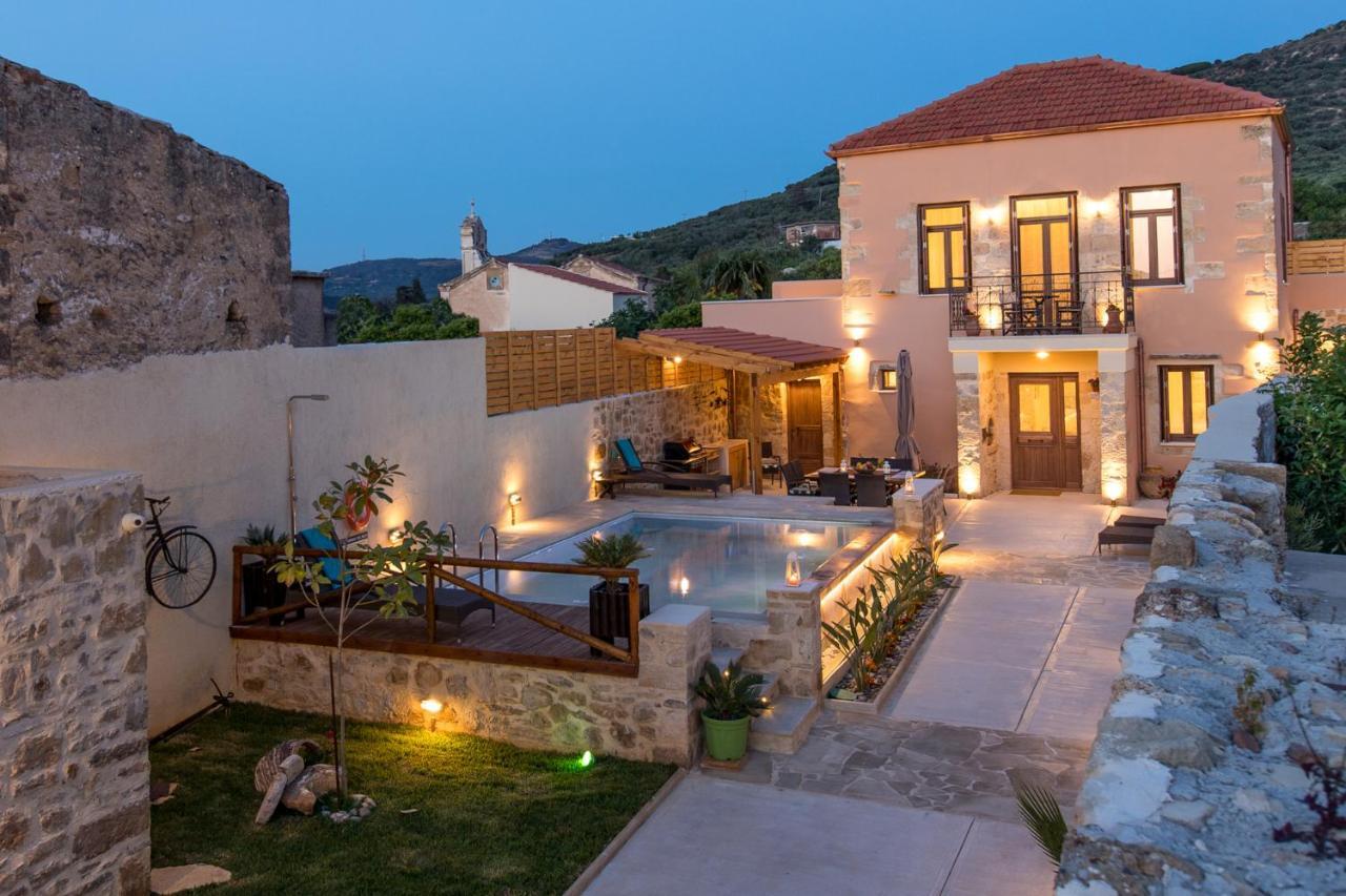Villa Theta Dhrapaniás 외부 사진