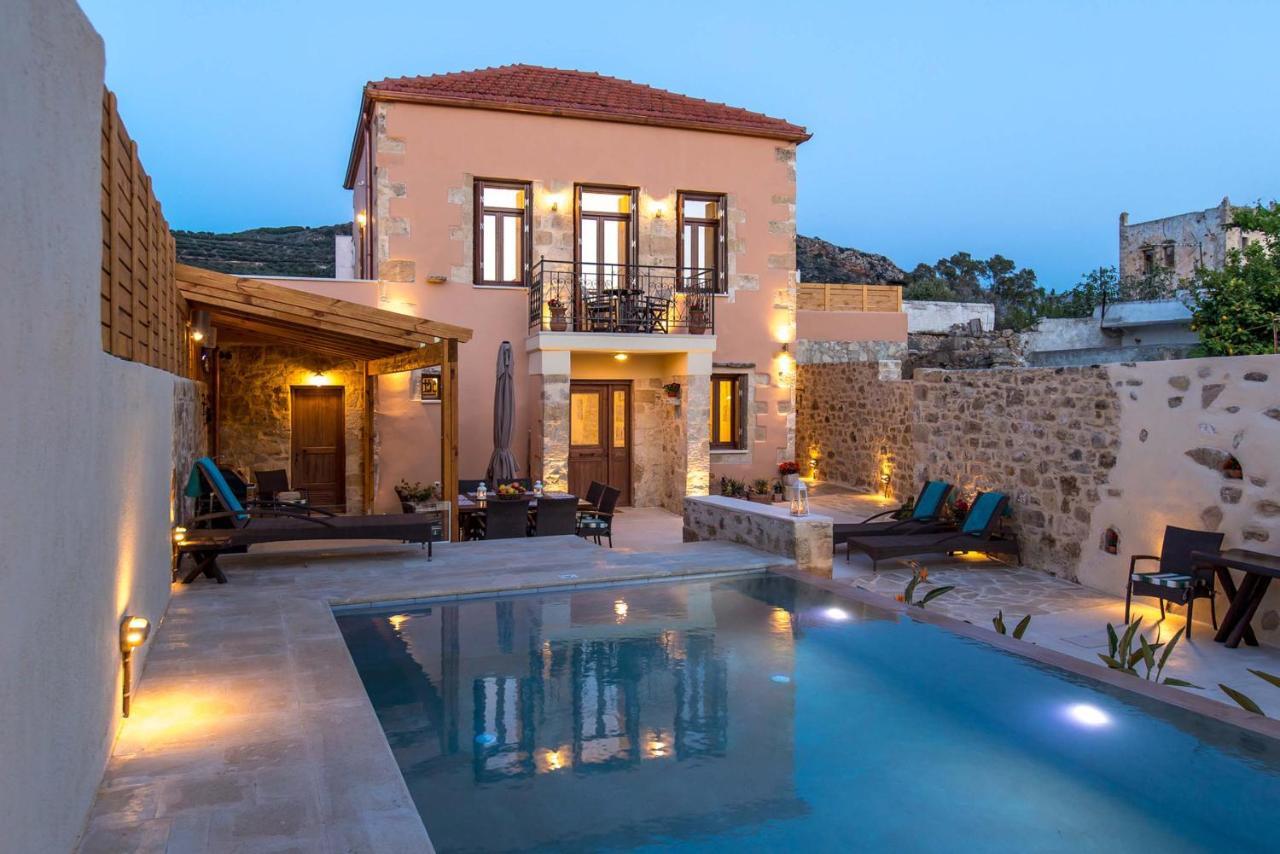Villa Theta Dhrapaniás 외부 사진