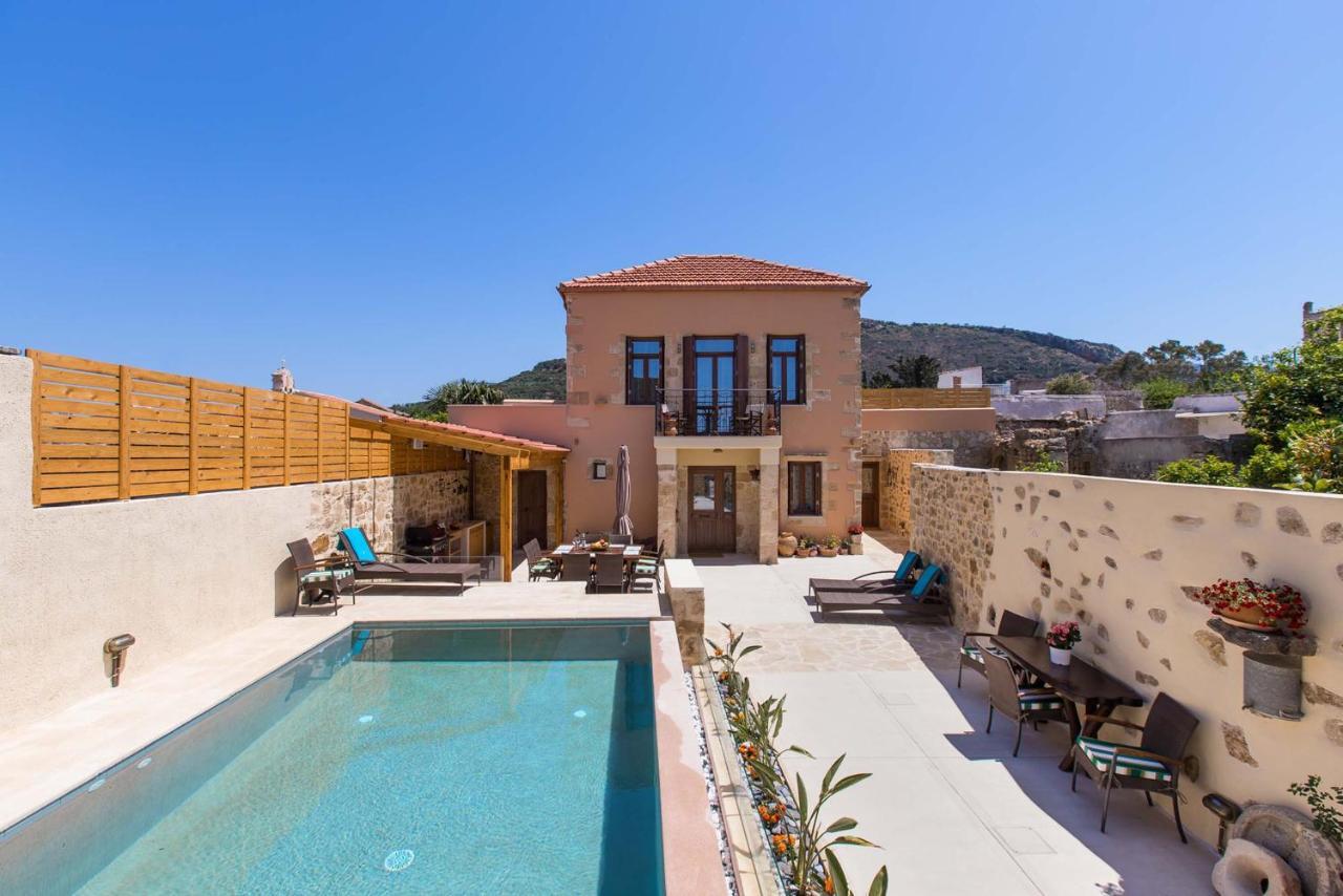 Villa Theta Dhrapaniás 외부 사진