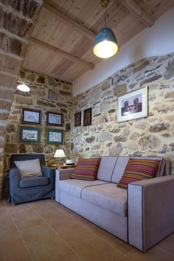 Villa Theta Dhrapaniás 외부 사진