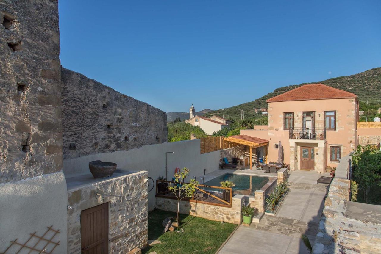 Villa Theta Dhrapaniás 외부 사진
