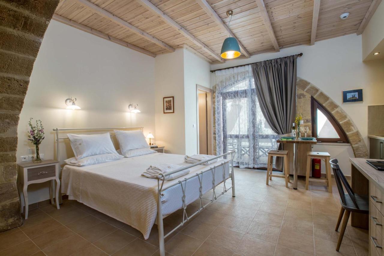Villa Theta Dhrapaniás 외부 사진